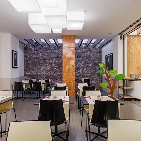 Hotell Western De Capuleti 3*