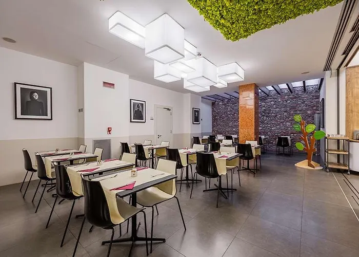 Otel Western De Capuleti