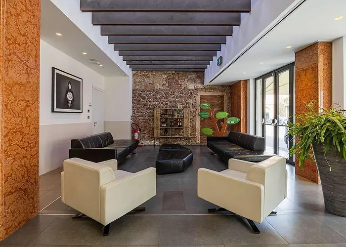 Western De Capuleti Otel